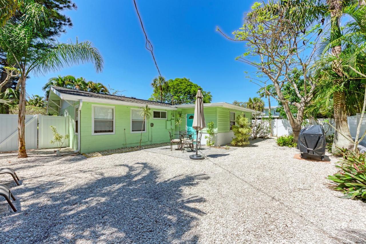 Seconds To The Sand! West Of Gulf Drive Dog Friendly Holmes Beach Exterior photo