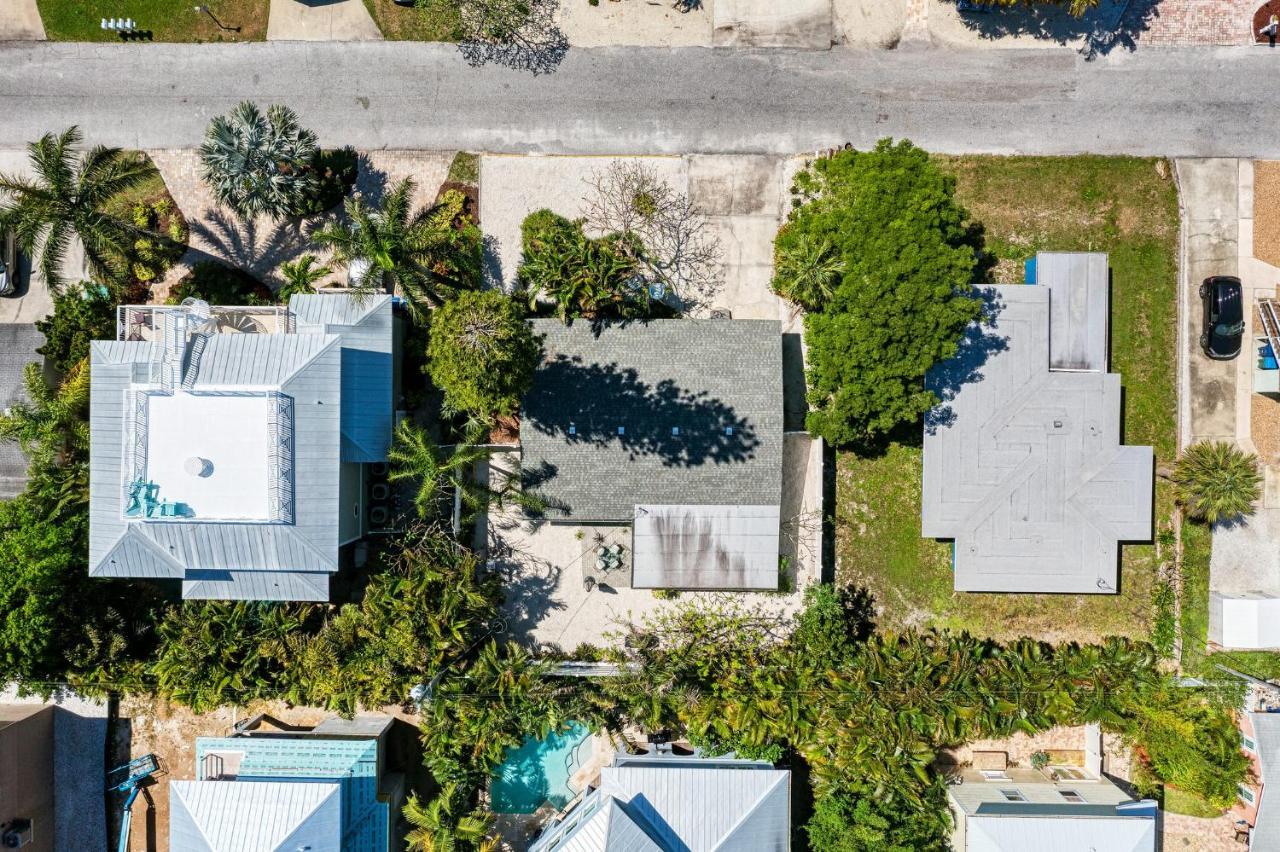 Seconds To The Sand! West Of Gulf Drive Dog Friendly Holmes Beach Exterior photo